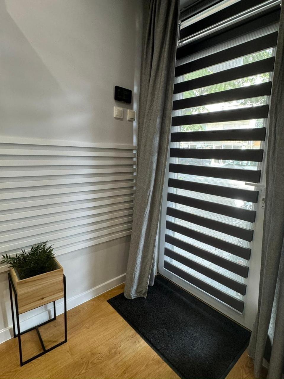 Apartamento Casa Raffaelo Burgas Exterior foto
